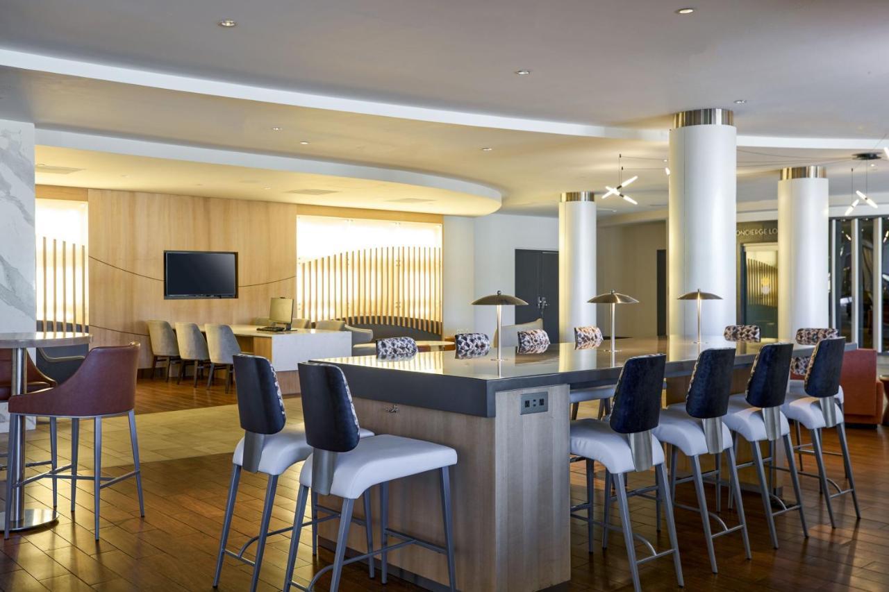 Отель Washington Dulles Airport Marriott Стерлинг Экстерьер фото