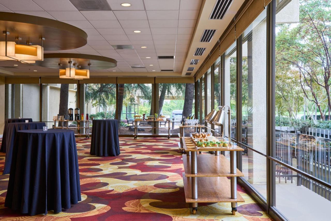 Отель Washington Dulles Airport Marriott Стерлинг Экстерьер фото